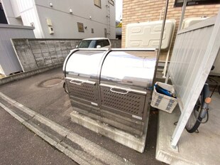 新川駅 徒歩12分 3階の物件外観写真